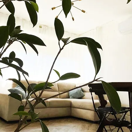 Suitesflores - Bright And Cozy Apartment In Verona Exterior photo