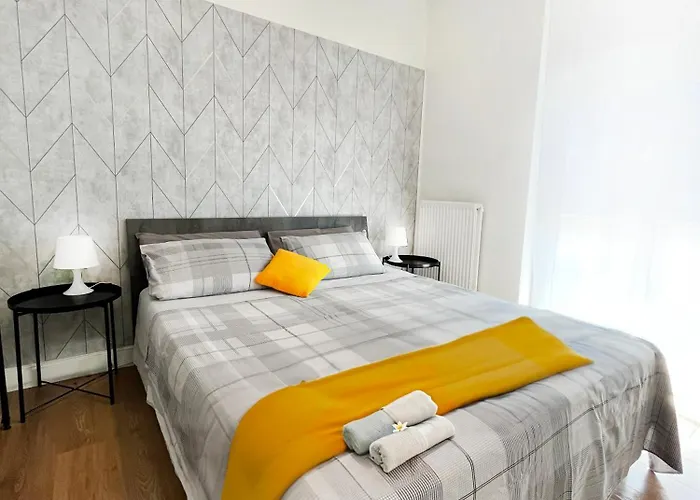 Suitesflores - Bright And Cozy Apartment In Verona